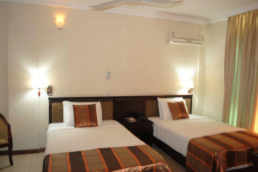 Hotel Georgia Akra Dış mekan fotoğraf