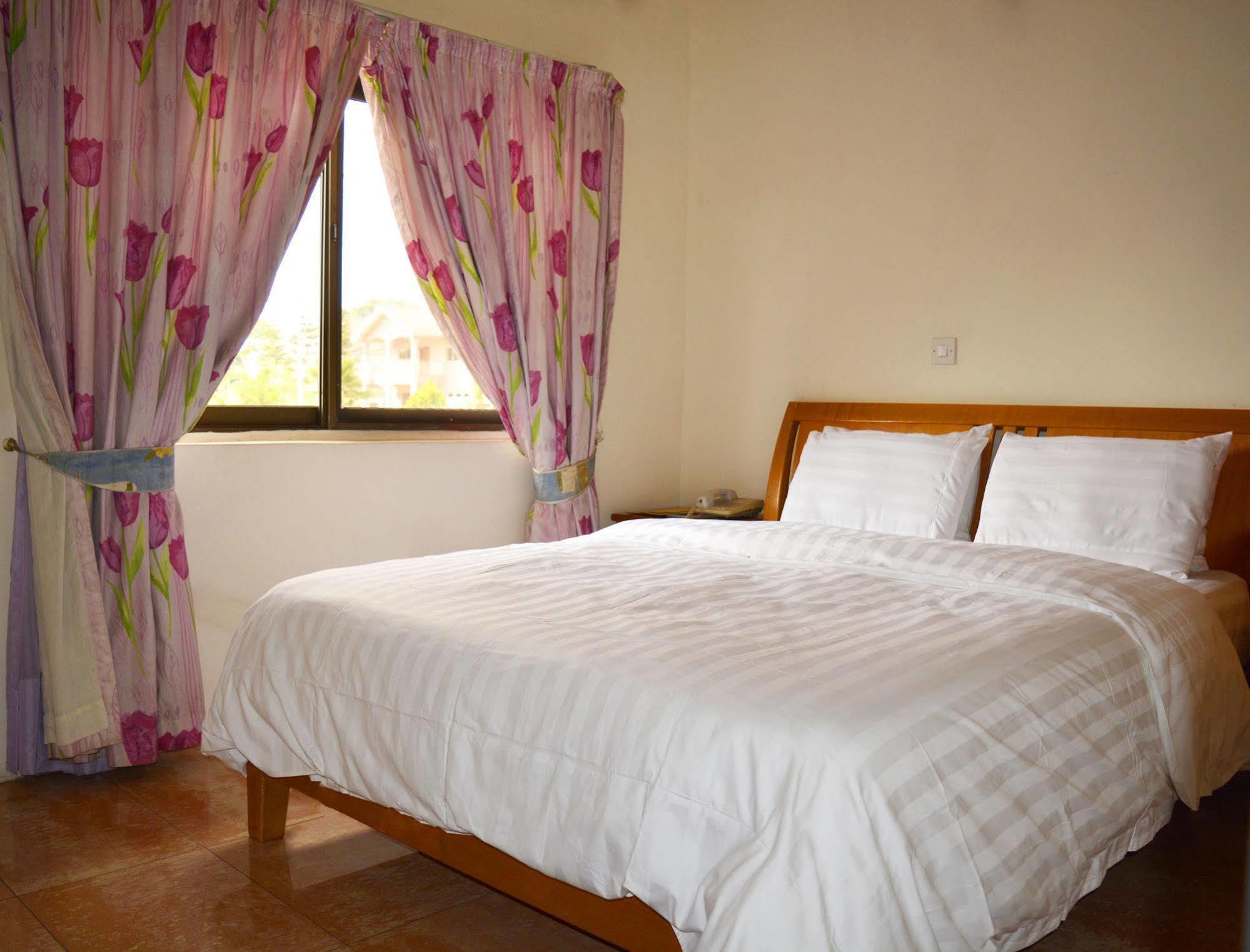 Hotel Georgia Akra Dış mekan fotoğraf