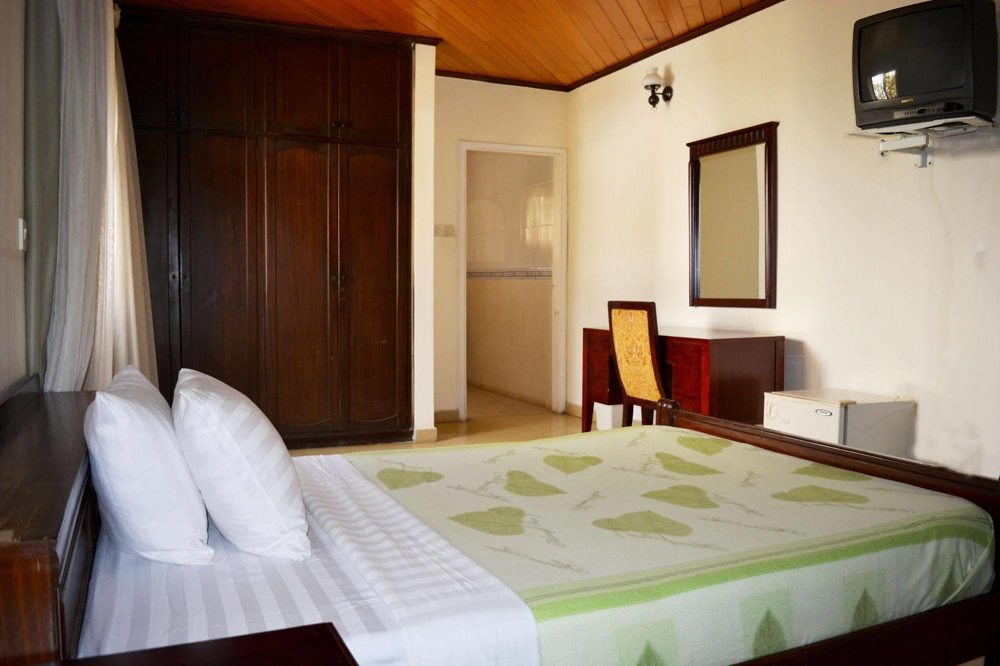 Hotel Georgia Akra Dış mekan fotoğraf
