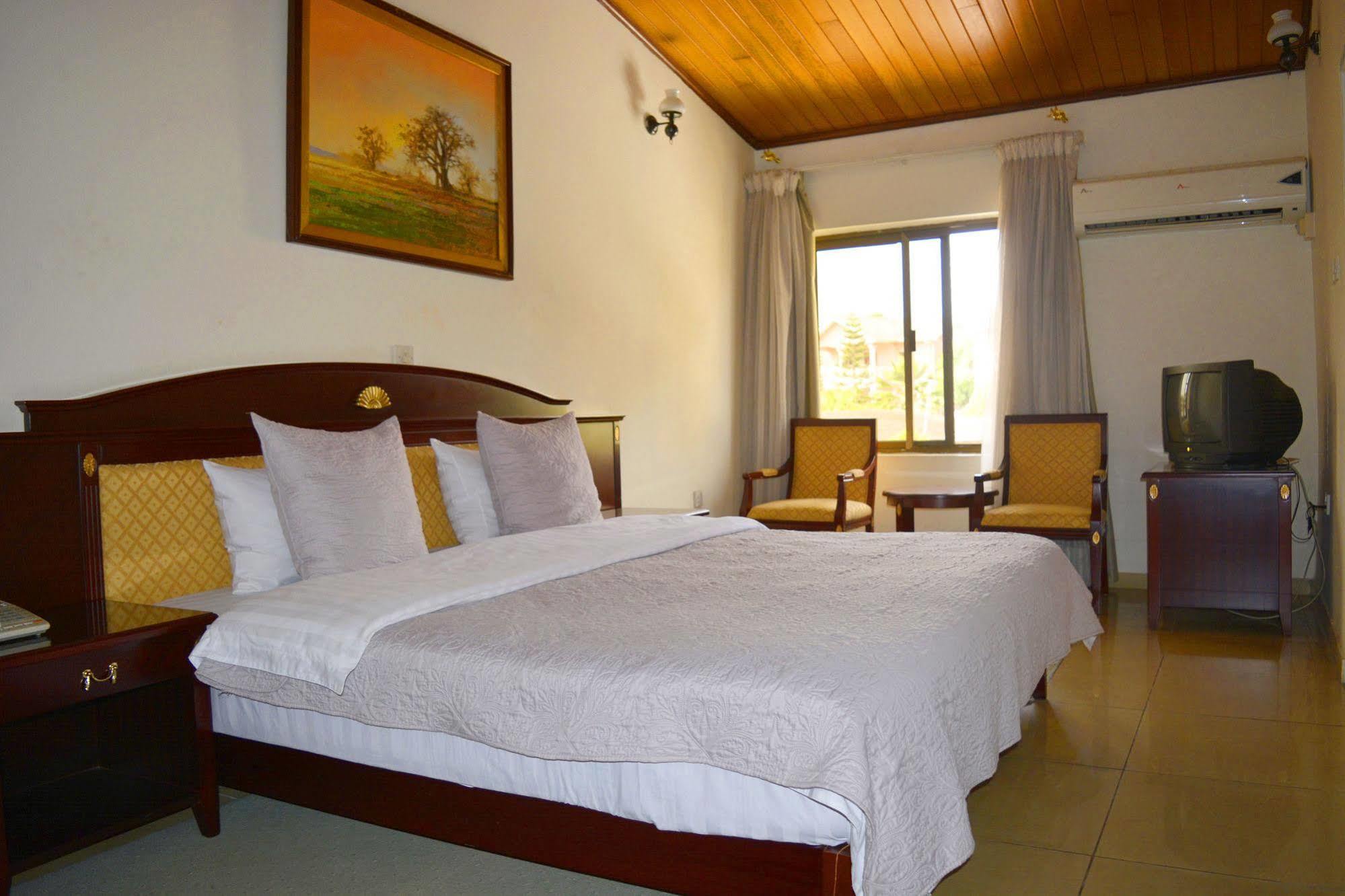 Hotel Georgia Akra Dış mekan fotoğraf