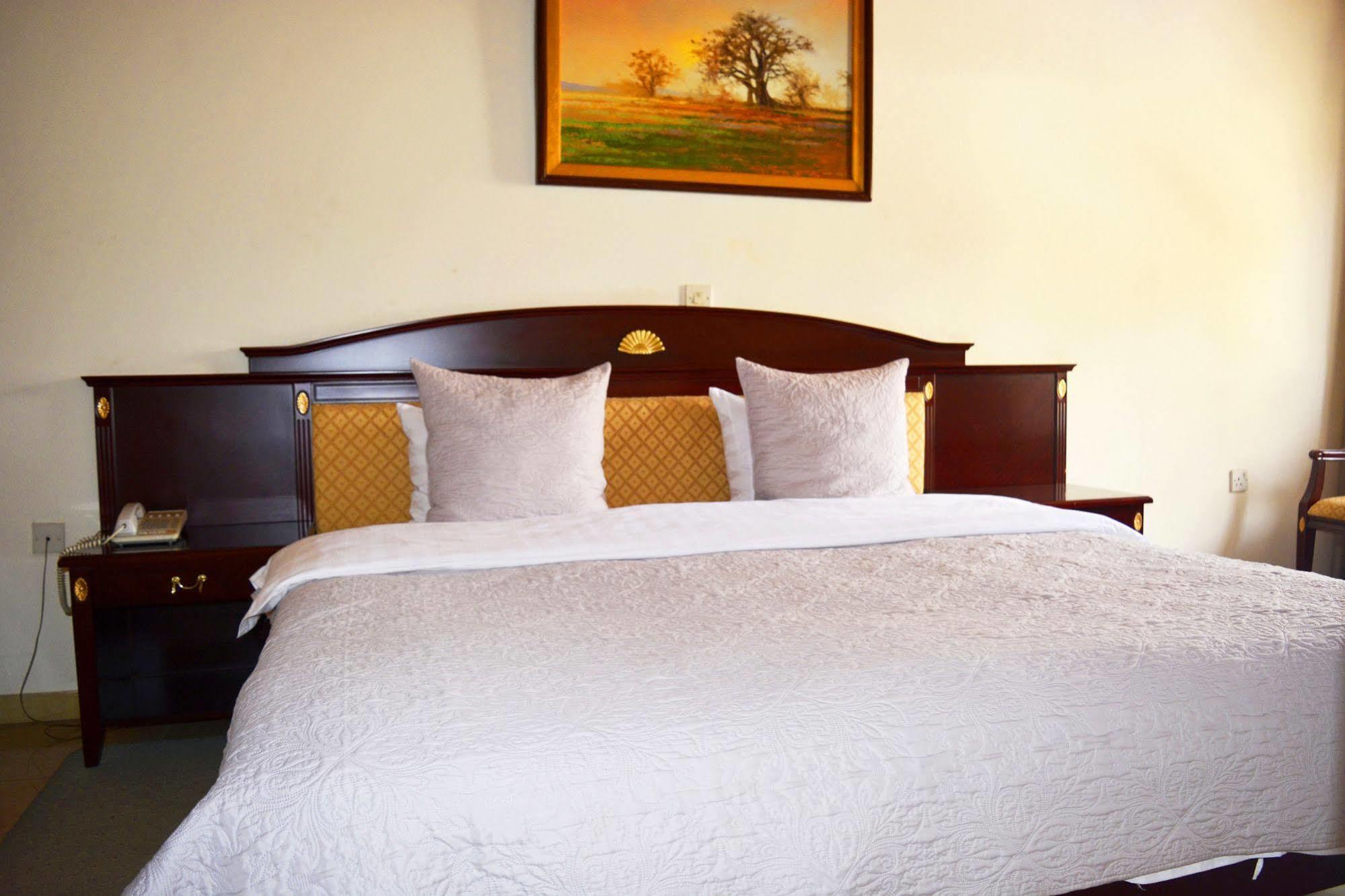 Hotel Georgia Akra Dış mekan fotoğraf