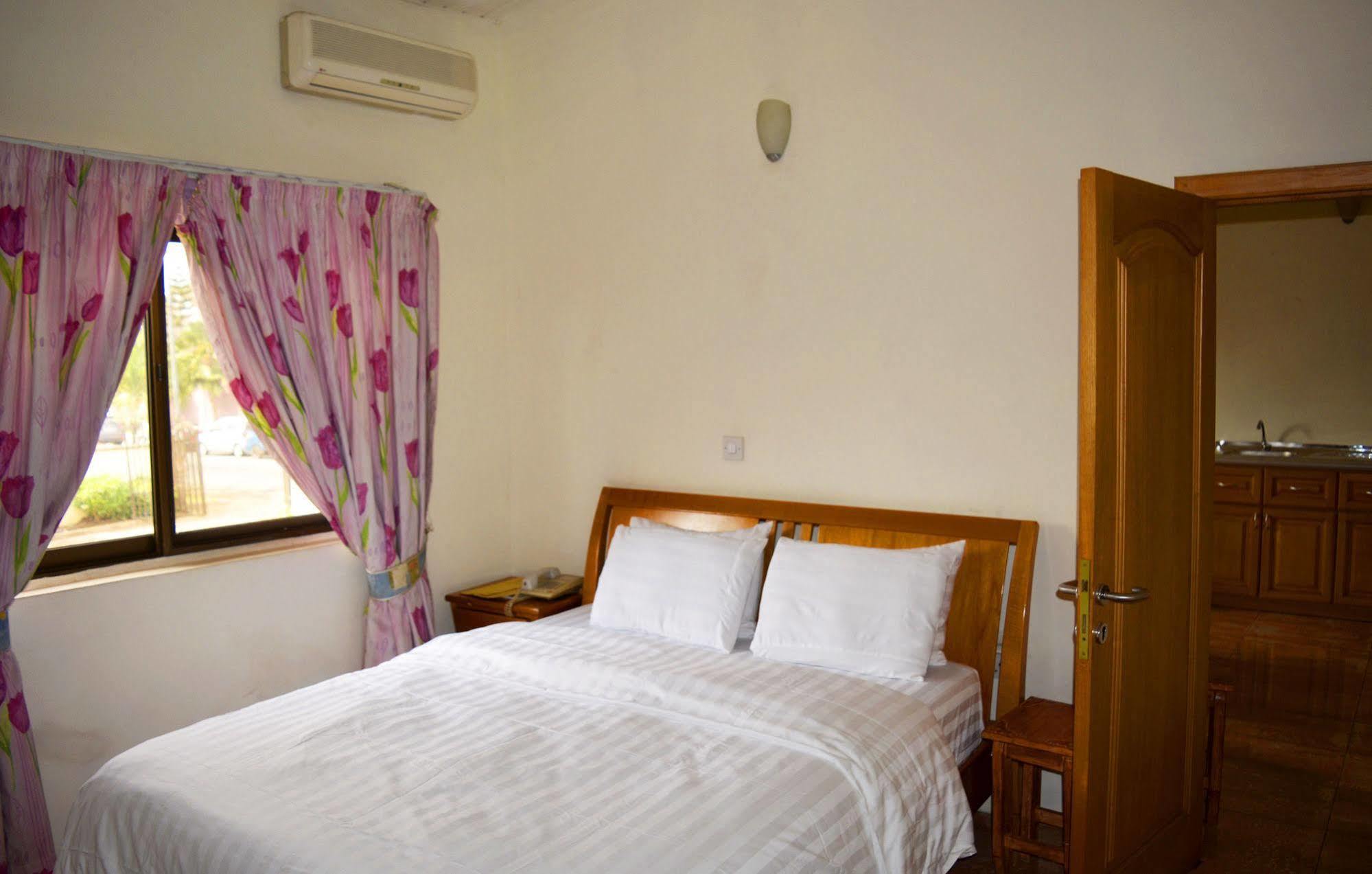 Hotel Georgia Akra Dış mekan fotoğraf